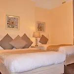 Baggot Court Townhouse 3* Dublin