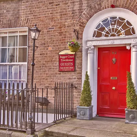 Baggot Court Townhouse Hotel