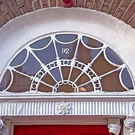 Baggot Court Townhouse Hotel Dublin