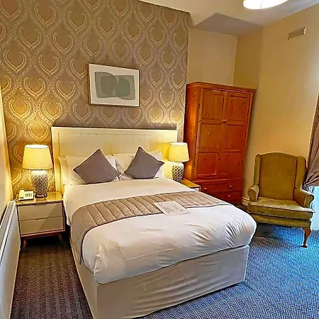 Baggot Court Townhouse Hotel 3*