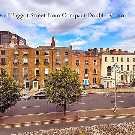 Baggot Court Townhouse 3*