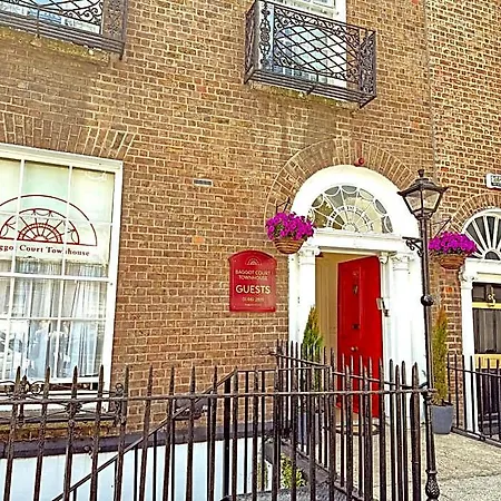 Baggot Court Townhouse Hotel Dublin