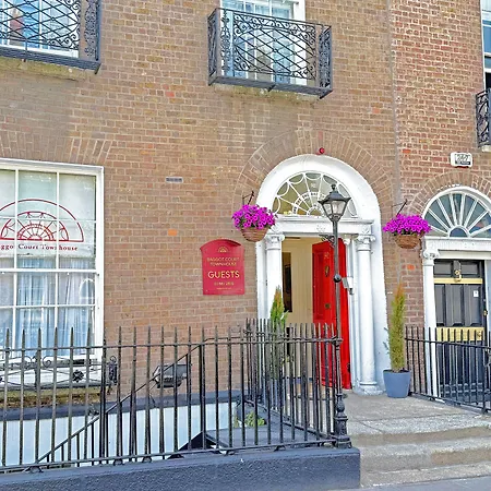 Baggot Court Townhouse 3* Dublin