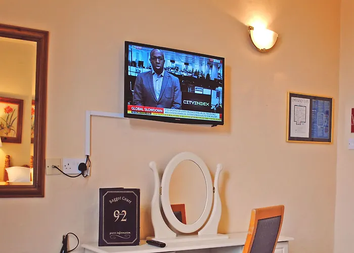 Baggot Court Townhouse Hotel