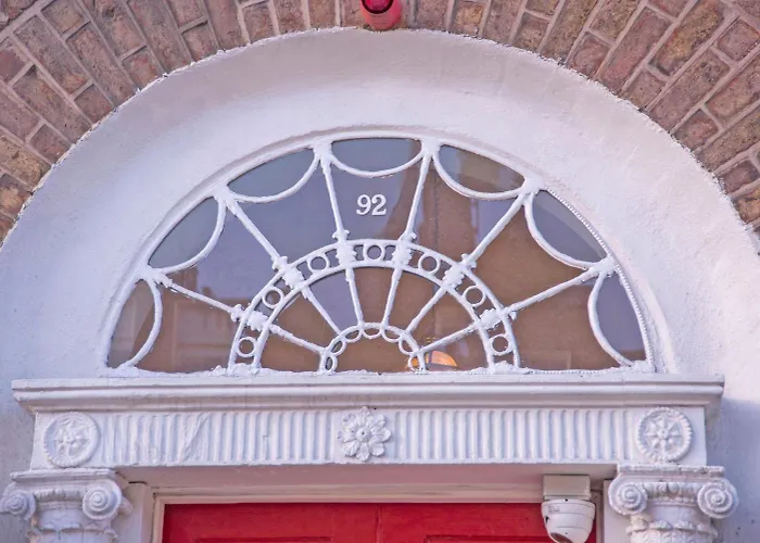 Baggot Court Townhouse 3* Dublin