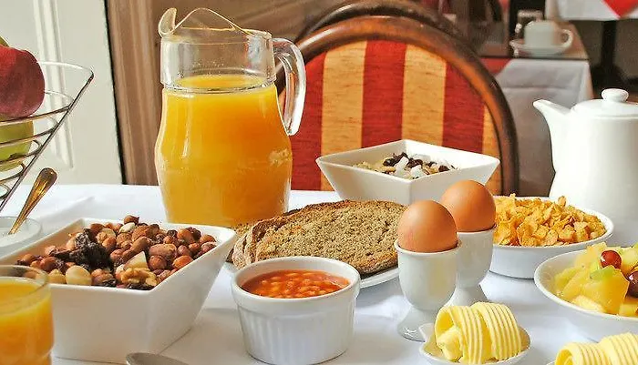 Baggot Court Townhouse Hotel 3*