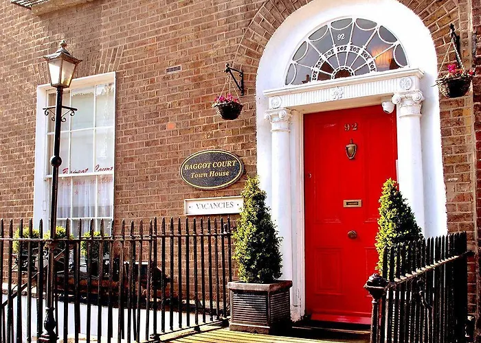 Baggot Court Townhouse Hotel