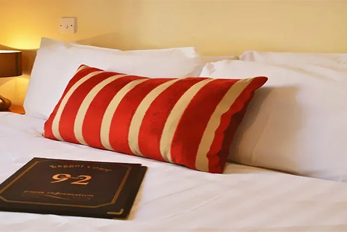 Baggot Court Townhouse 3*