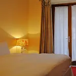 Baggot Court Townhouse Hotel